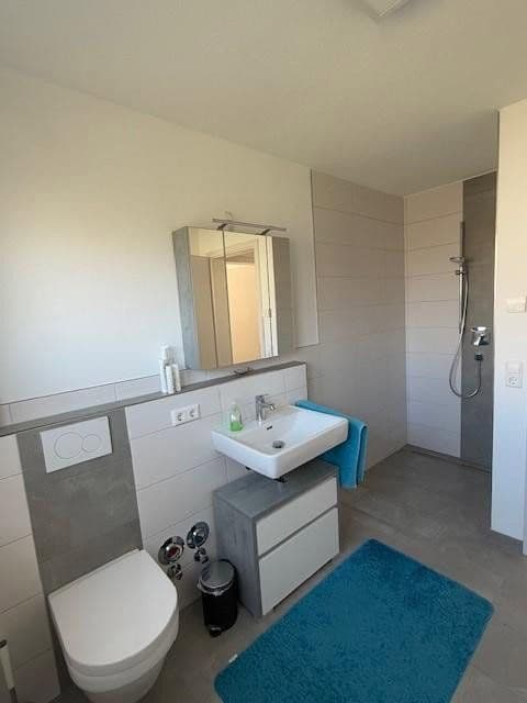 Pronájem bytu 3+kk 101 m², Gottlob-Link-Weg 4, Sulz am Neckar, Bádensko-Württembersko Pronájem bytu 3+kk 101 m², Gottlob-Link-Weg 4, Sulz am Neckar, Bádensko-Württembersko