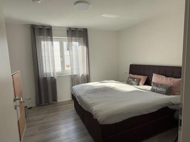 Pronájem bytu 3+kk 101 m², Gottlob-Link-Weg 4, Sulz am Neckar, Bádensko-Württembersko Pronájem bytu 3+kk 101 m², Gottlob-Link-Weg 4, Sulz am Neckar, Bádensko-Württembersko