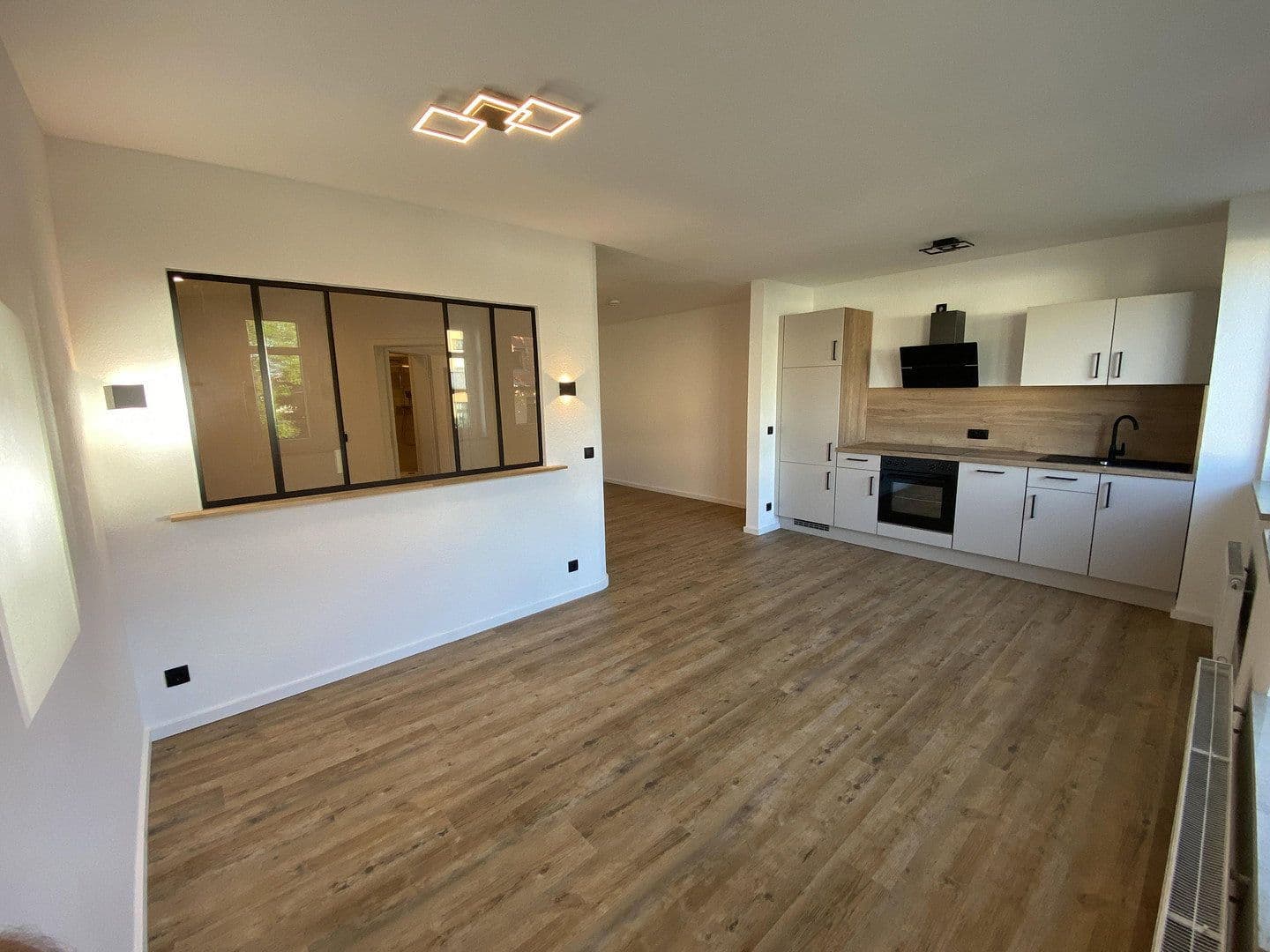 Prodej bytu 2+1 48 m², Zimmermannstraße, Cvikov, Sasko Prodej bytu 2+1 48 m², Zimmermannstraße, Cvikov, Sasko