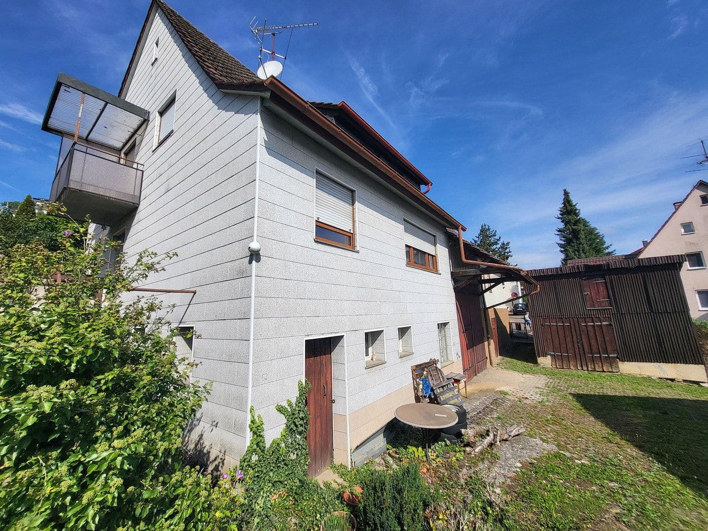Prodej domu 127 m², pozemek 678 m², Höflestraße 11, Unterensingen, Bádensko-Württembersko Prodej domu 127 m², pozemek 678 m², Höflestraße 11, Unterensingen, Bádensko-Württembersko