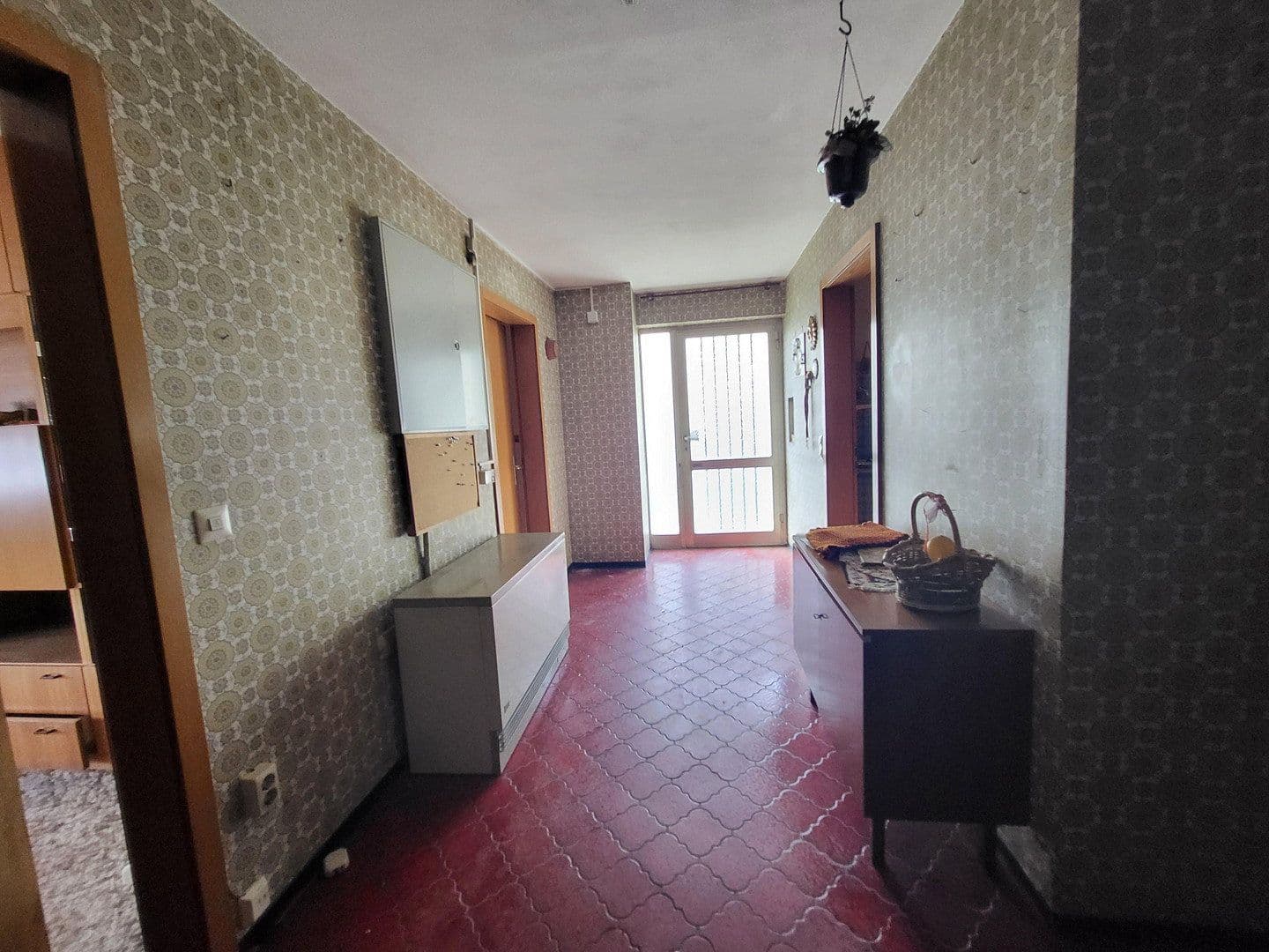 Prodej domu 127 m², pozemek 678 m², Höflestraße 11, Unterensingen, Bádensko-Württembersko Prodej domu 127 m², pozemek 678 m², Höflestraße 11, Unterensingen, Bádensko-Württembersko