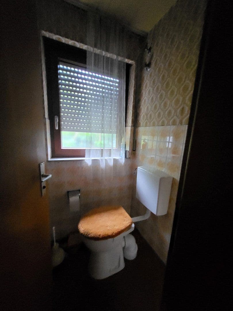 Prodej domu 127 m², pozemek 678 m², Höflestraße 11, Unterensingen, Bádensko-Württembersko Prodej domu 127 m², pozemek 678 m², Höflestraße 11, Unterensingen, Bádensko-Württembersko