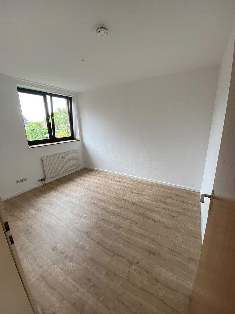 Pronájem bytu 3+1 73 m², Lorenz-Görtz-Str. 12, Mönchengladbach, Severní Porýní-Vestfálsko Pronájem bytu 3+1 73 m², Lorenz-Görtz-Str. 12, Mönchengladbach, Severní Porýní-Vestfálsko