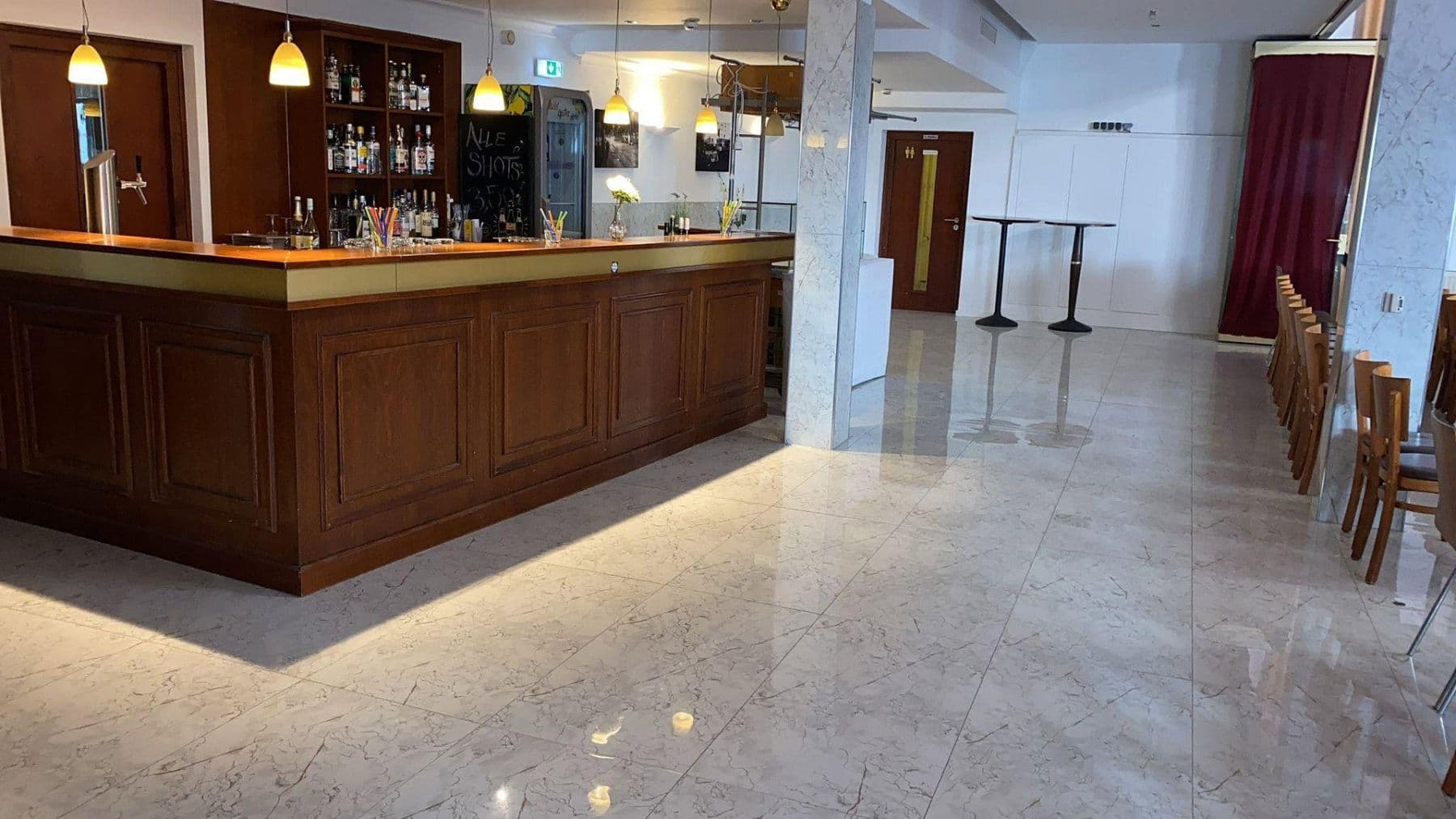 Pronájem nebytového prostoru 750 m², Rüsselsheim am Main, Hessen Pronájem nebytového prostoru 750 m², Rüsselsheim am Main, Hessen