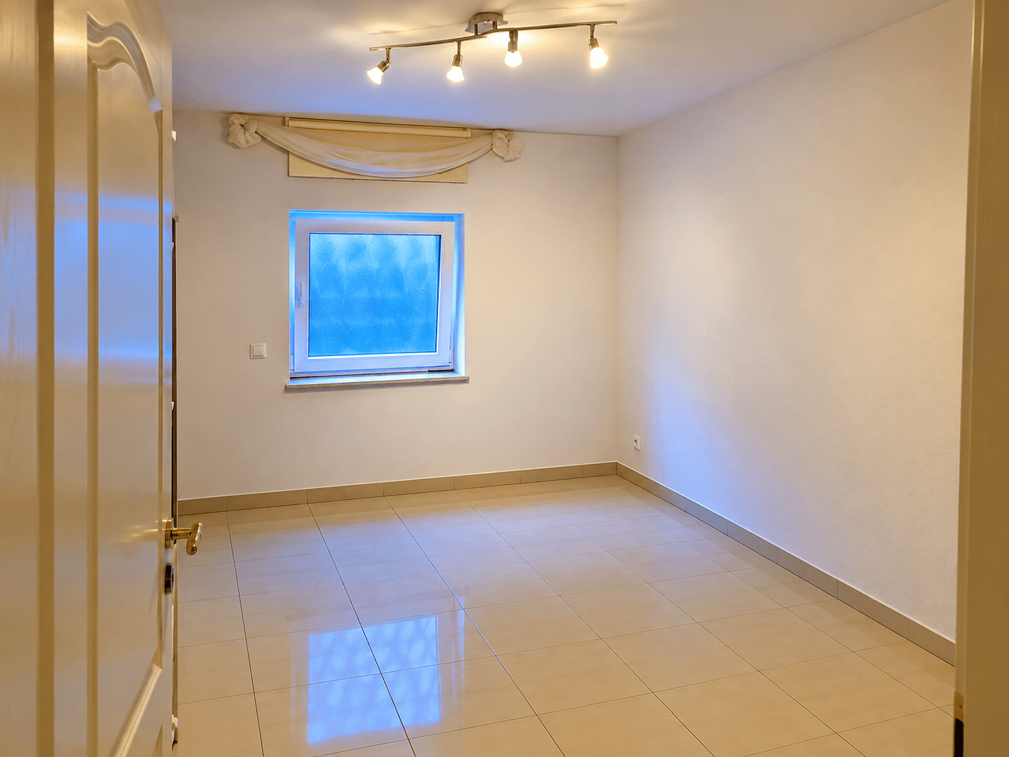 Pronájem bytu 2+1 75 m², Münzenberg, Hessen Pronájem bytu 2+1 75 m², Münzenberg, Hessen
