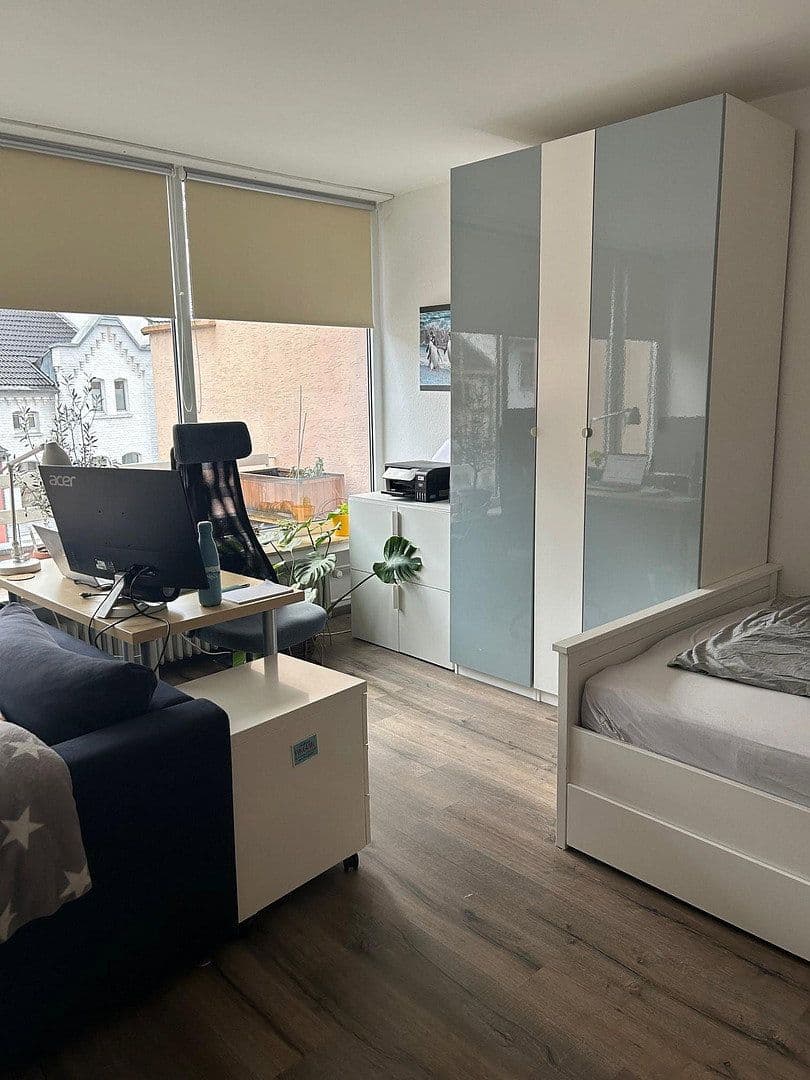 Prodej bytu 1+1 35 m², Bonn, Severní Porýní-Vestfálsko Prodej bytu 1+1 35 m², Bonn, Severní Porýní-Vestfálsko