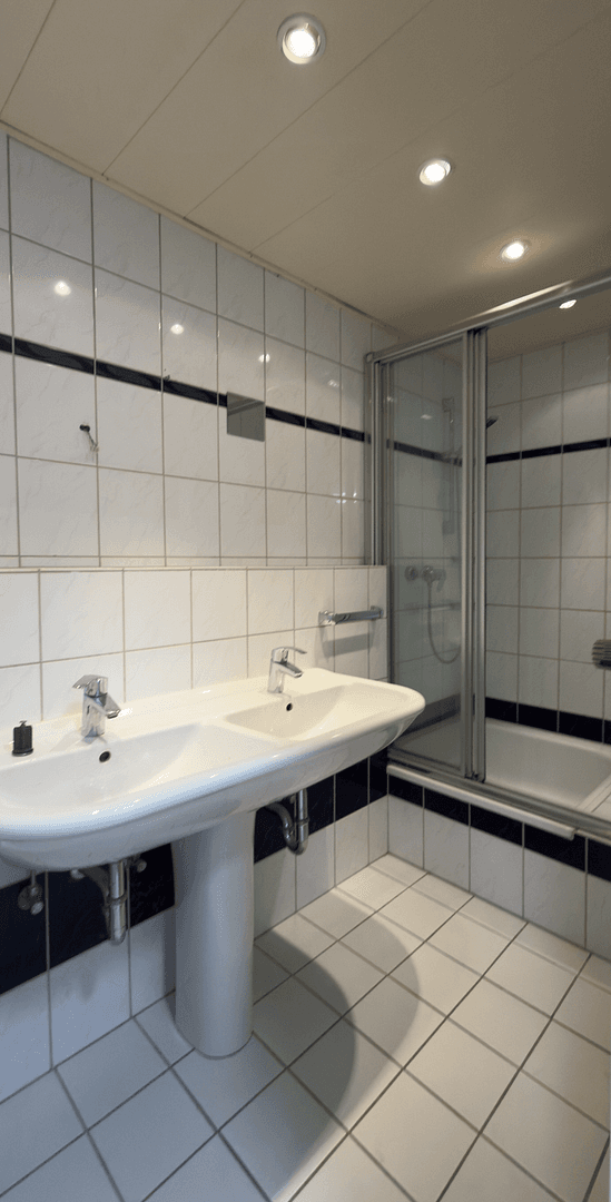 Pronájem bytu 2+kk 73 m², Werner-Egk-Straße 8, Hilden, Severní Porýní-Vestfálsko Pronájem bytu 2+kk 73 m², Werner-Egk-Straße 8, Hilden, Severní Porýní-Vestfálsko