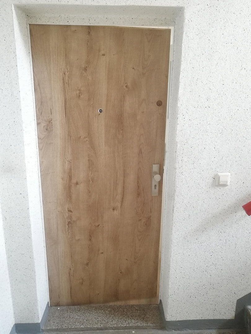 Pronájem bytu 3+1 60 m², Stöntzscherstraße 20, Pegau, Sasko Pronájem bytu 3+1 60 m², Stöntzscherstraße 20, Pegau, Sasko