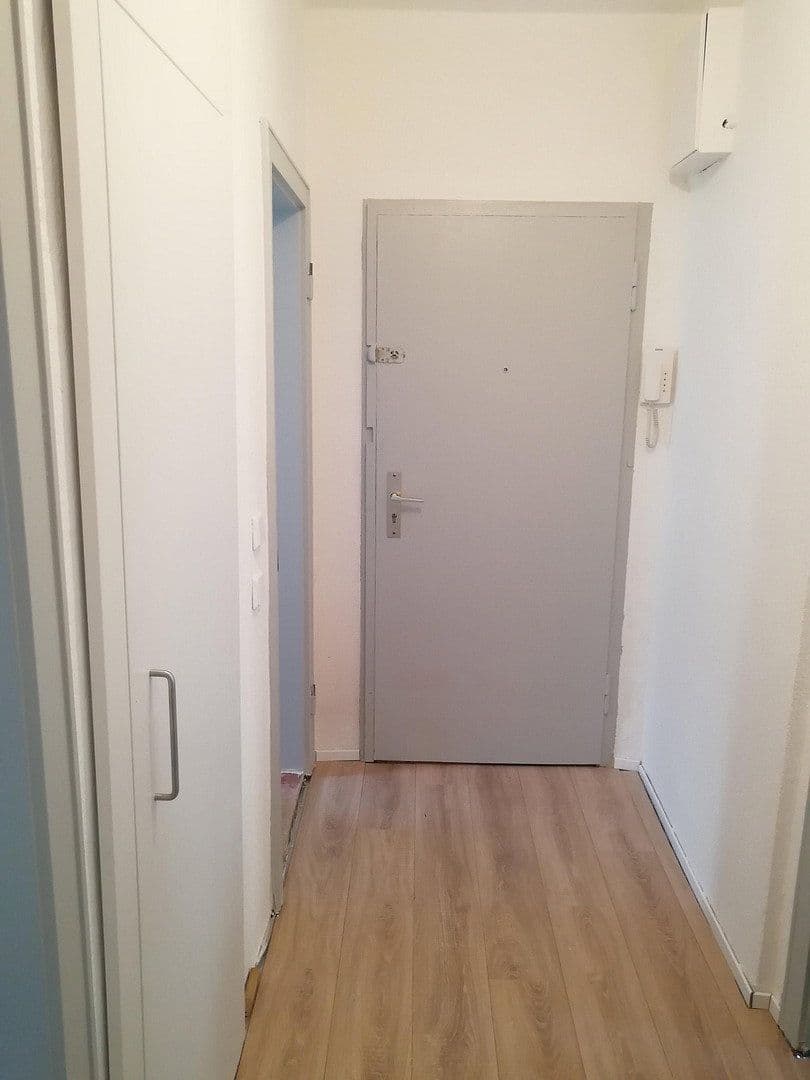 Pronájem bytu 3+1 60 m², Stöntzscherstraße 20, Pegau, Sasko Pronájem bytu 3+1 60 m², Stöntzscherstraße 20, Pegau, Sasko