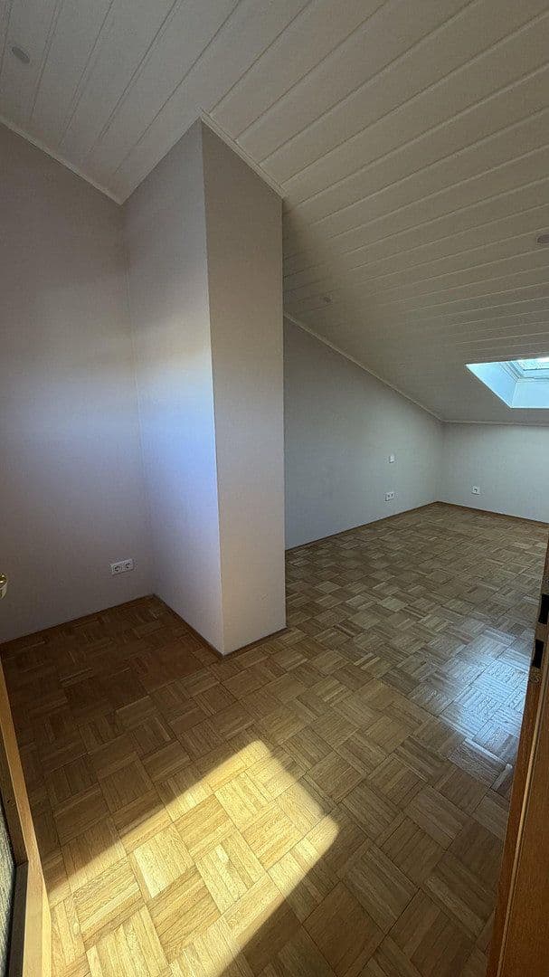Pronájem bytu 4+1 90 m², Eching, Bavorsko Pronájem bytu 4+1 90 m², Eching, Bavorsko