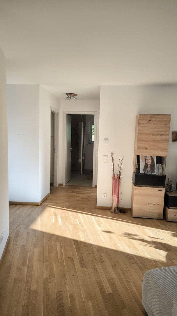 Pronájem bytu 3+1 89 m², Happelstraße 43, Heilbronn, Bádensko-Württembersko Pronájem bytu 3+1 89 m², Happelstraße 43, Heilbronn, Bádensko-Württembersko