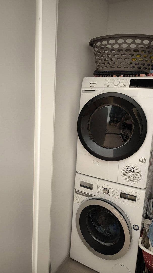 Pronájem bytu 3+1 89 m², Happelstraße 43, Heilbronn, Bádensko-Württembersko Pronájem bytu 3+1 89 m², Happelstraße 43, Heilbronn, Bádensko-Württembersko