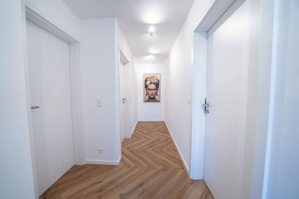 Prodej domu 201 m², pozemek 390 m², Freiberg am Neckar, Bádensko-Württembersko Prodej domu 201 m², pozemek 390 m², Freiberg am Neckar, Bádensko-Württembersko