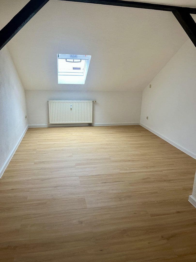 Pronájem bytu 3+1 66 m², Halle Saale, Sasko-Anhaltsko Pronájem bytu 3+1 66 m², Halle Saale, Sasko-Anhaltsko