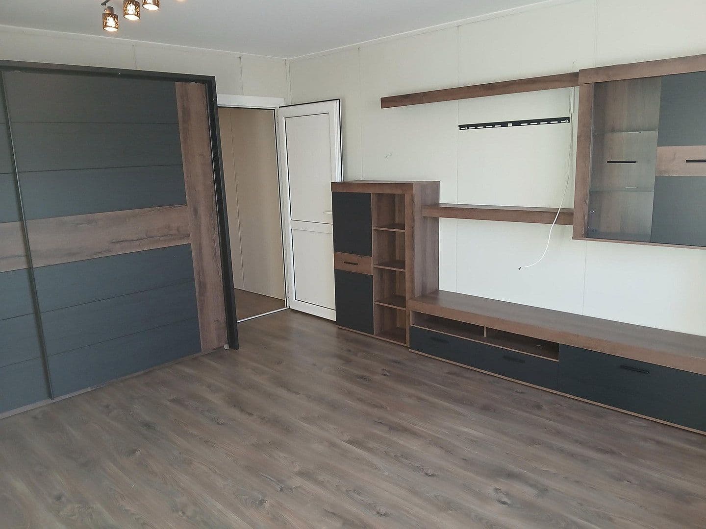 Pronájem bytu 3+1 65 m², Margarete-Steiff-Str. 29, Essingen, Bádensko-Württembersko Pronájem bytu 3+1 65 m², Margarete-Steiff-Str. 29, Essingen, Bádensko-Württembersko