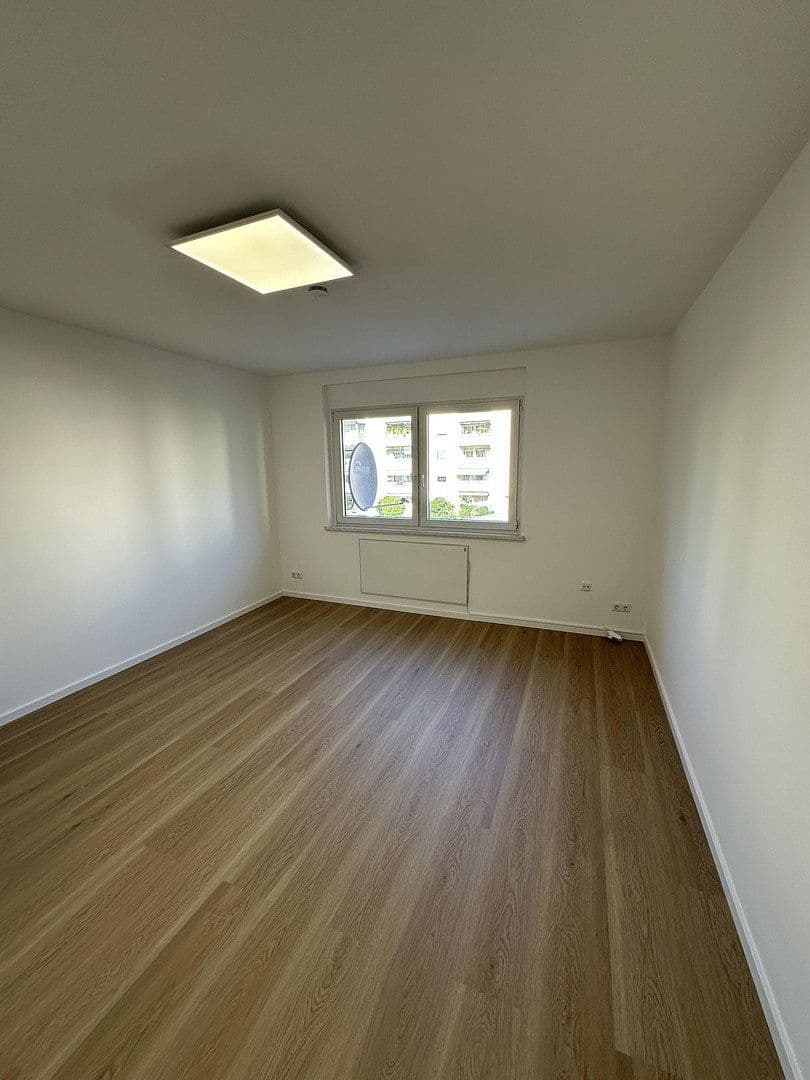Pronájem bytu 2+1 45 m², Welserstr. 6, Nürnberg, Bavorsko Pronájem bytu 2+1 45 m², Welserstr. 6, Nürnberg, Bavorsko