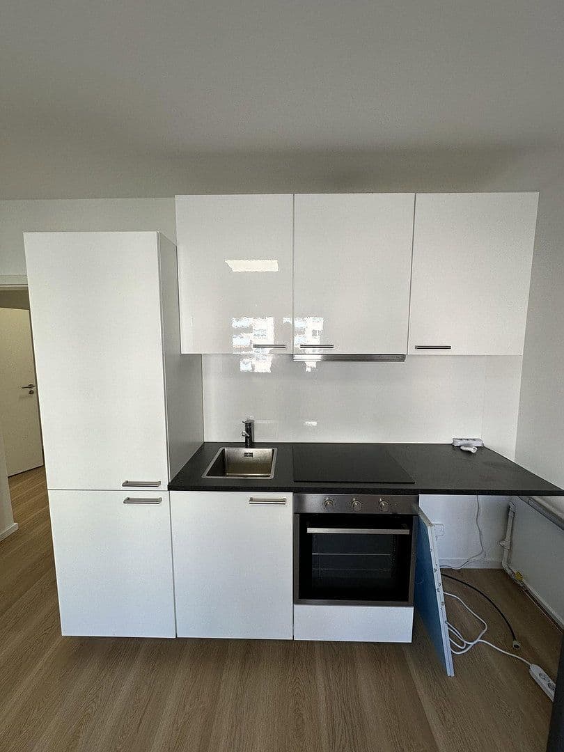 Pronájem bytu 2+1 45 m², Welserstr. 6, Nürnberg, Bavorsko Pronájem bytu 2+1 45 m², Welserstr. 6, Nürnberg, Bavorsko