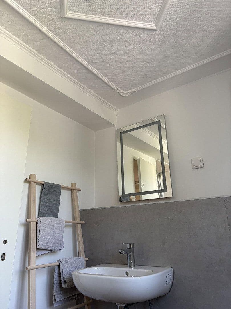 Pronájem bytu 3+1 79 m², Essen, Severní Porýní-Vestfálsko Pronájem bytu 3+1 79 m², Essen, Severní Porýní-Vestfálsko