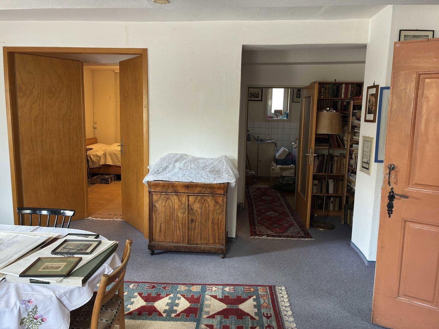 Prodej domu 260 m², pozemek 160 m², Hugenottenstr. 94, Friedrichsdorf, Hessen Prodej domu 260 m², pozemek 160 m², Hugenottenstr. 94, Friedrichsdorf, Hessen