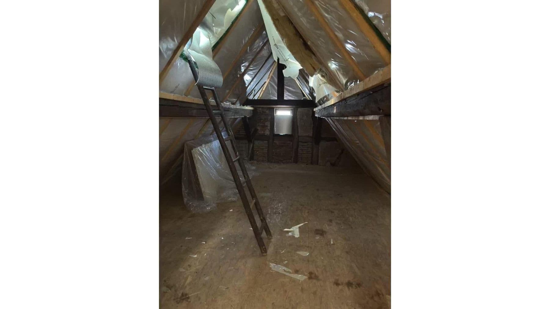 Prodej domu 260 m², pozemek 160 m², Hugenottenstr. 94, Friedrichsdorf, Hessen Prodej domu 260 m², pozemek 160 m², Hugenottenstr. 94, Friedrichsdorf, Hessen