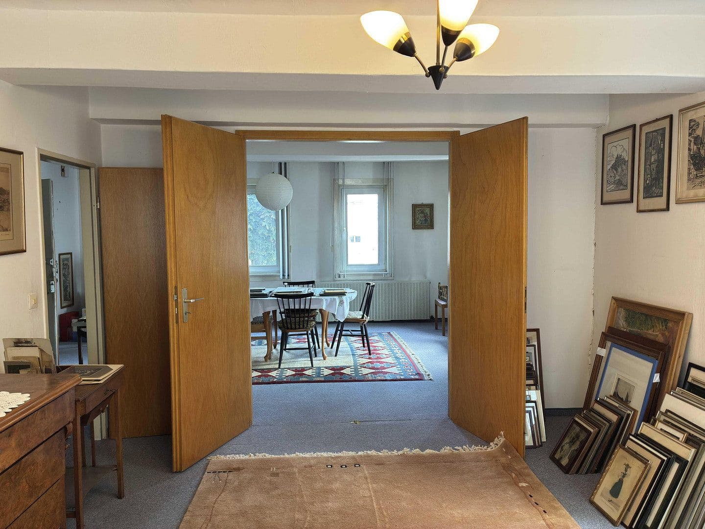 Prodej domu 260 m², pozemek 160 m², Hugenottenstr. 94, Friedrichsdorf, Hessen Prodej domu 260 m², pozemek 160 m², Hugenottenstr. 94, Friedrichsdorf, Hessen
