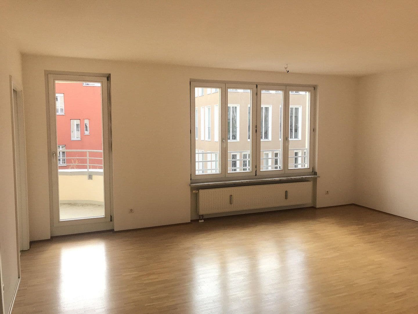 Pronájem bytu 2+1 65 m², München, Bavorsko Pronájem bytu 2+1 65 m², München, Bavorsko