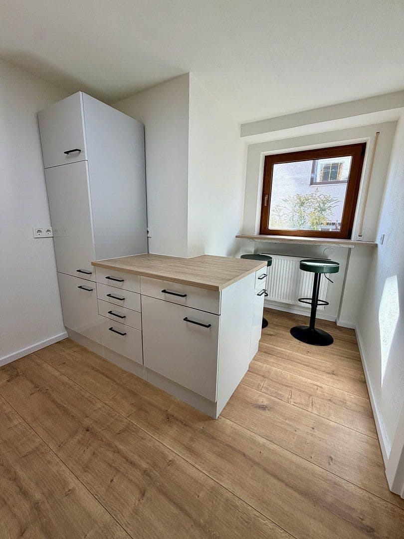 Prodej domu 100 m², pozemek 477 m², Zirndorf, Bavorsko Prodej domu 100 m², pozemek 477 m², Zirndorf, Bavorsko