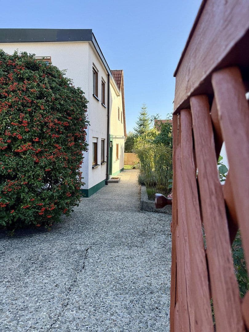 Prodej domu 100 m², pozemek 477 m², Zirndorf, Bavorsko Prodej domu 100 m², pozemek 477 m², Zirndorf, Bavorsko