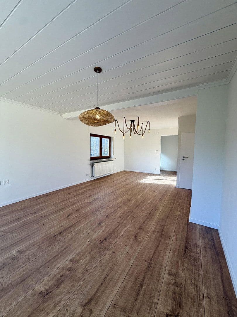 Prodej domu 100 m², pozemek 477 m², Zirndorf, Bavorsko Prodej domu 100 m², pozemek 477 m², Zirndorf, Bavorsko