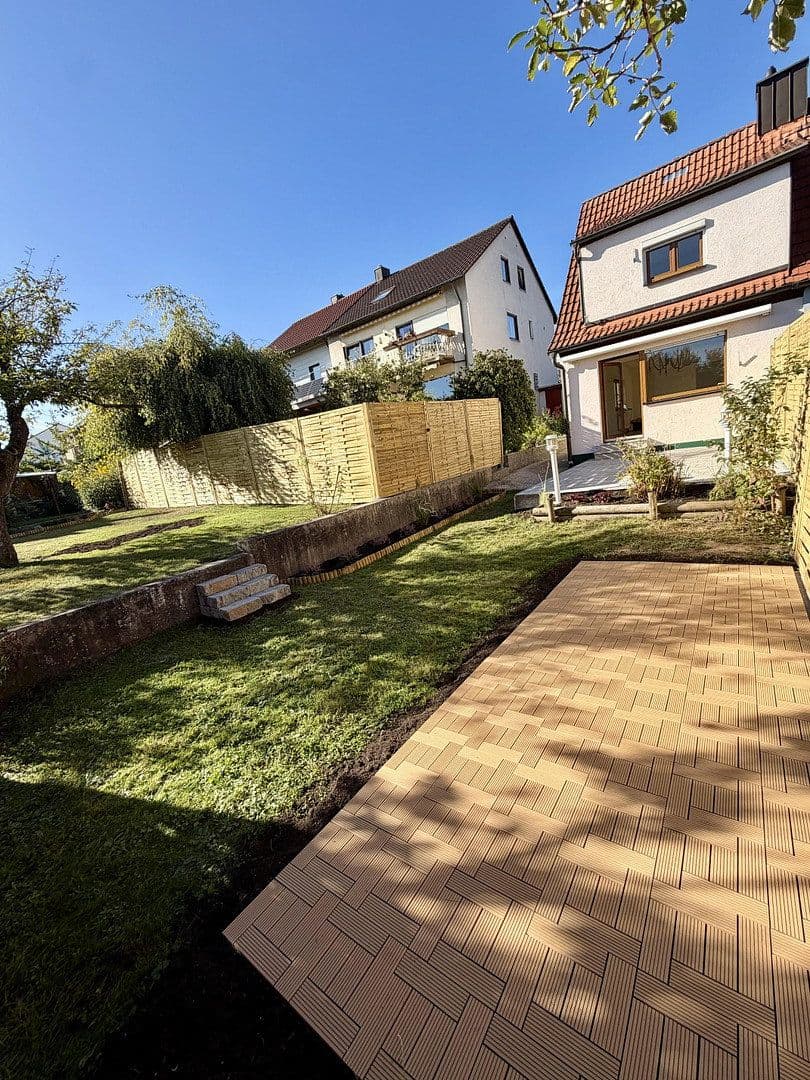 Prodej domu 100 m², pozemek 477 m², Zirndorf, Bavorsko Prodej domu 100 m², pozemek 477 m², Zirndorf, Bavorsko