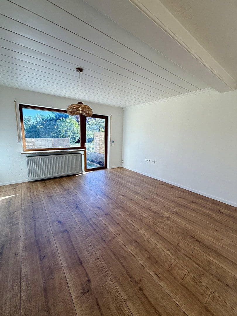 Prodej domu 100 m², pozemek 477 m², Zirndorf, Bavorsko Prodej domu 100 m², pozemek 477 m², Zirndorf, Bavorsko