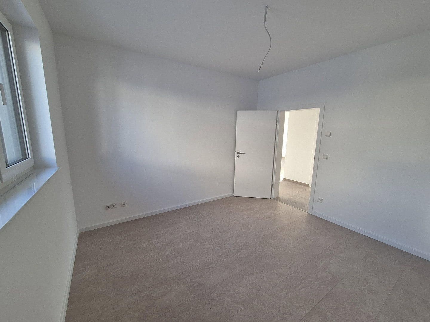 Prodej domu 223 m², pozemek 584 m², Euskirchen, Severní Porýní-Vestfálsko Prodej domu 223 m², pozemek 584 m², Euskirchen, Severní Porýní-Vestfálsko