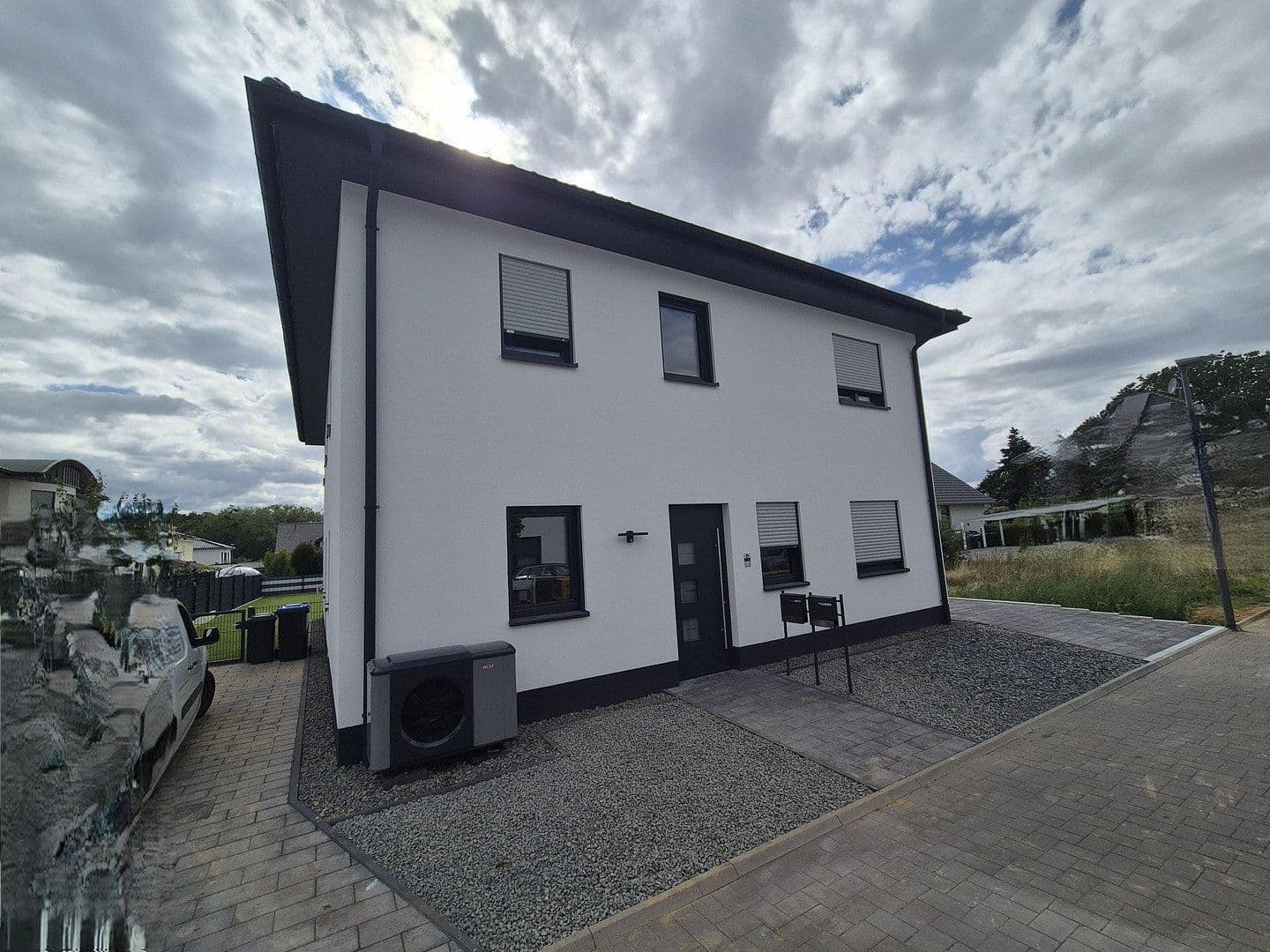 Prodej domu 223 m², pozemek 584 m², Euskirchen, Severní Porýní-Vestfálsko Prodej domu 223 m², pozemek 584 m², Euskirchen, Severní Porýní-Vestfálsko