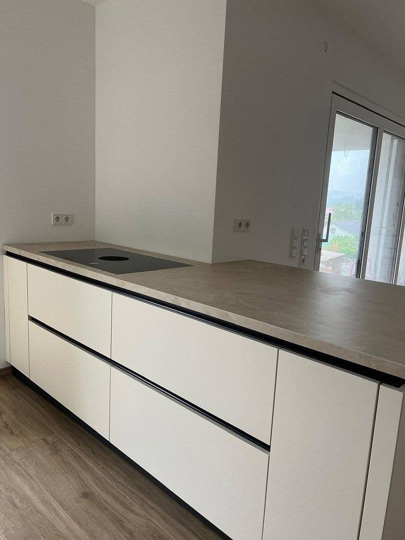 Prodej domu 200 m², pozemek 690 m², Im Tannengarten 9, Hornbach, Porýní-Falc Prodej domu 200 m², pozemek 690 m², Im Tannengarten 9, Hornbach, Porýní-Falc