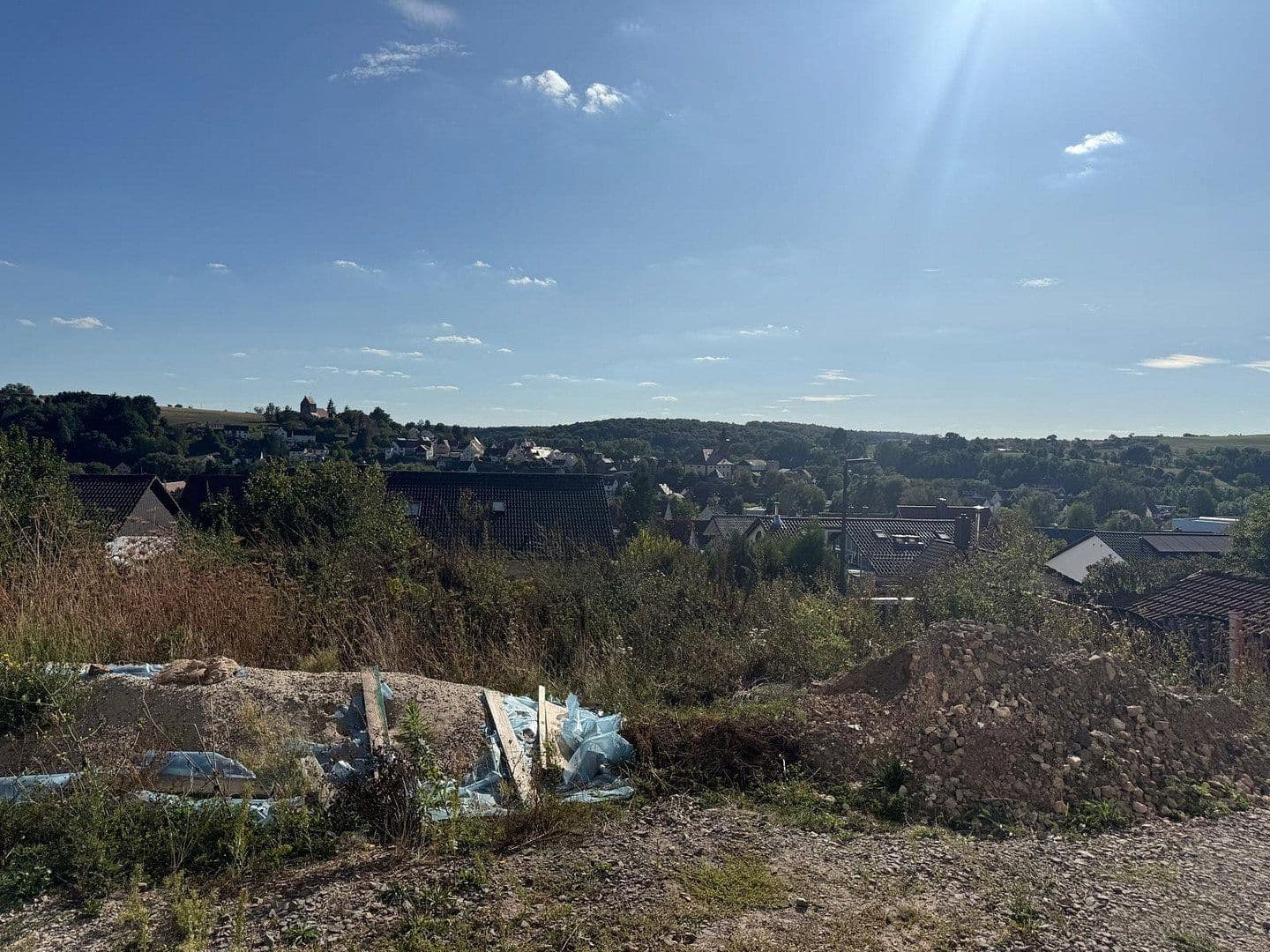 Prodej domu 200 m², pozemek 690 m², Im Tannengarten 9, Hornbach, Porýní-Falc Prodej domu 200 m², pozemek 690 m², Im Tannengarten 9, Hornbach, Porýní-Falc