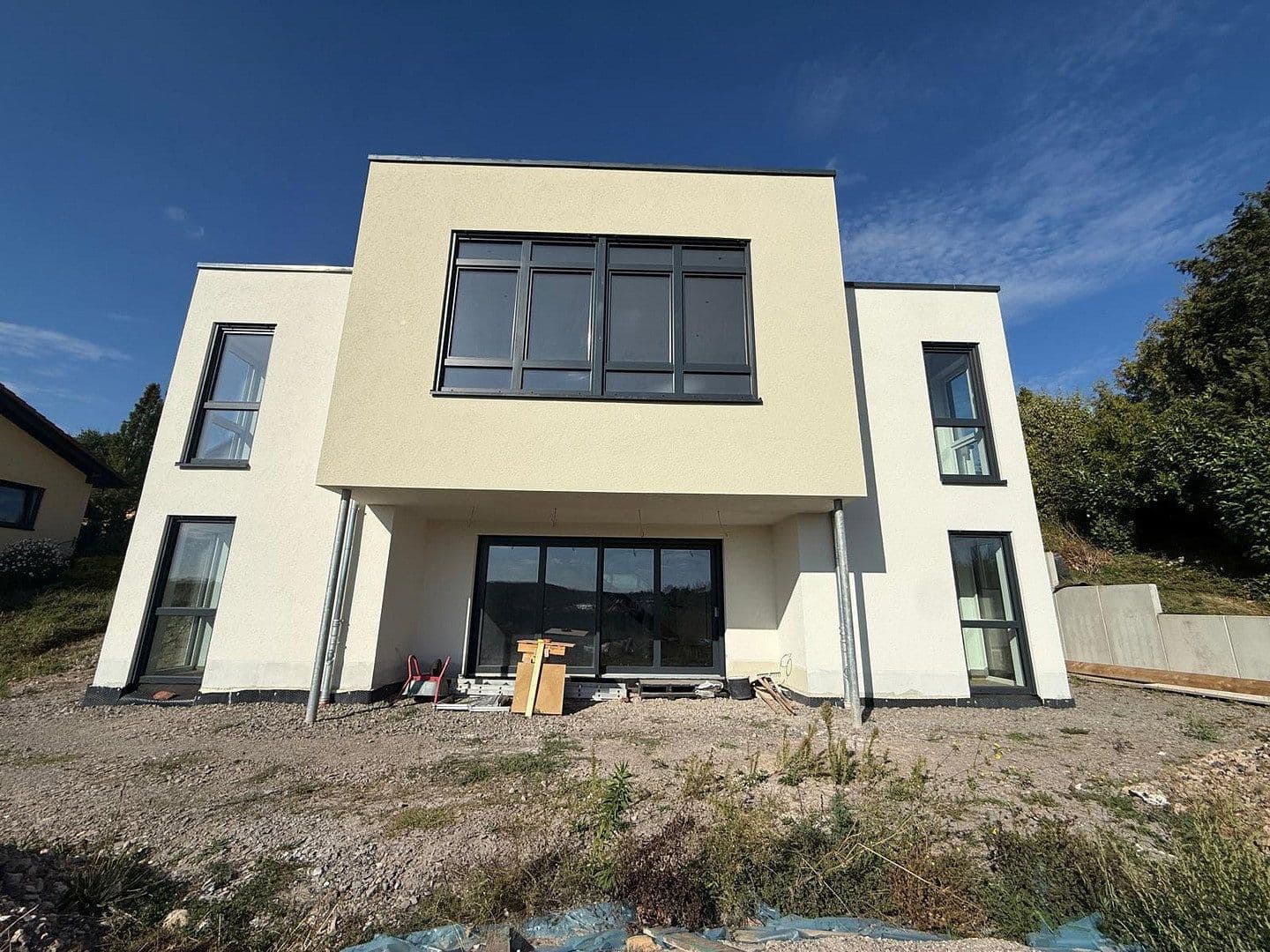Prodej domu 200 m², pozemek 690 m², Im Tannengarten 9, Hornbach, Porýní-Falc Prodej domu 200 m², pozemek 690 m², Im Tannengarten 9, Hornbach, Porýní-Falc