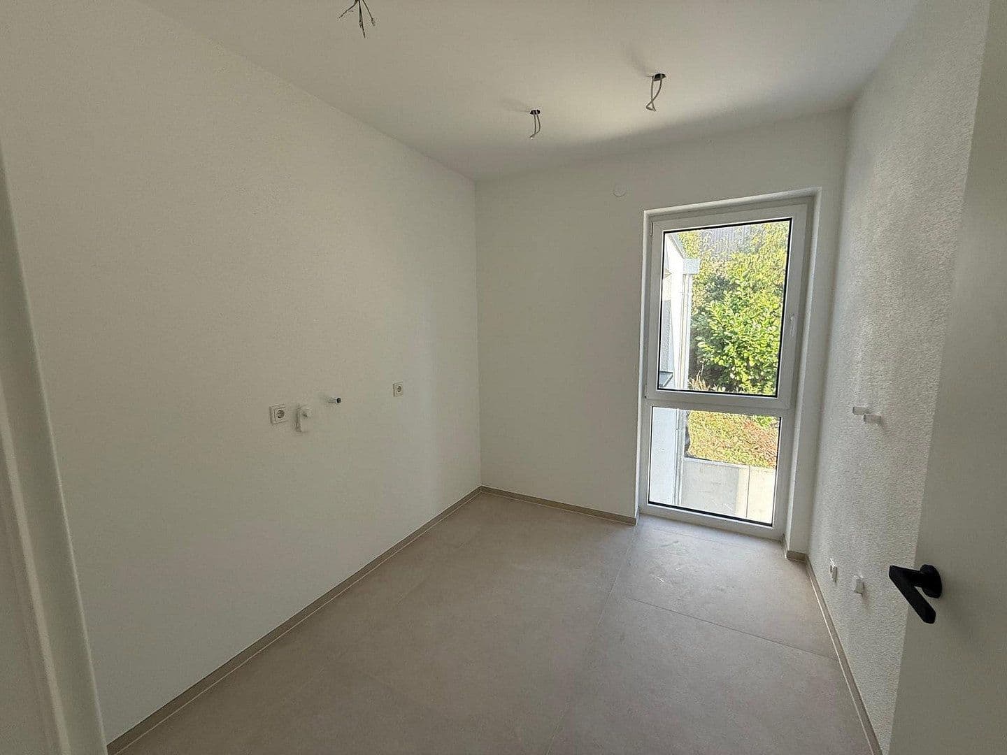 Prodej domu 200 m², pozemek 690 m², Im Tannengarten 9, Hornbach, Porýní-Falc Prodej domu 200 m², pozemek 690 m², Im Tannengarten 9, Hornbach, Porýní-Falc