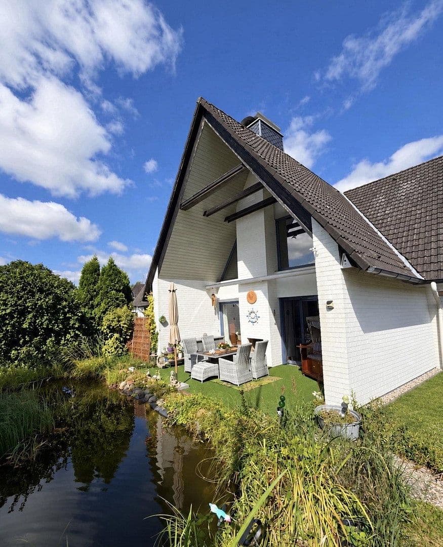 Prodej domu 430 m², pozemek 1.100 m², Güster, Šlesvicko-Holštýnsko Prodej domu 430 m², pozemek 1.100 m², Güster, Šlesvicko-Holštýnsko