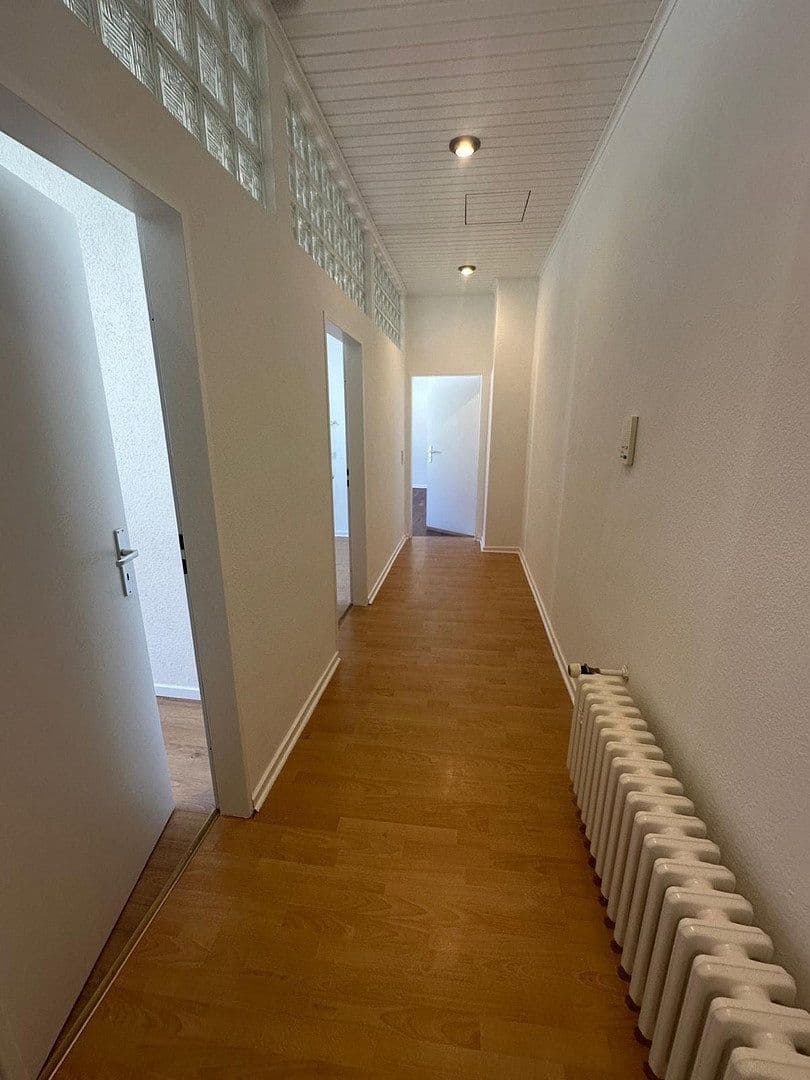 Pronájem bytu 3+1 86 m², Wuppertal, Severní Porýní-Vestfálsko Pronájem bytu 3+1 86 m², Wuppertal, Severní Porýní-Vestfálsko