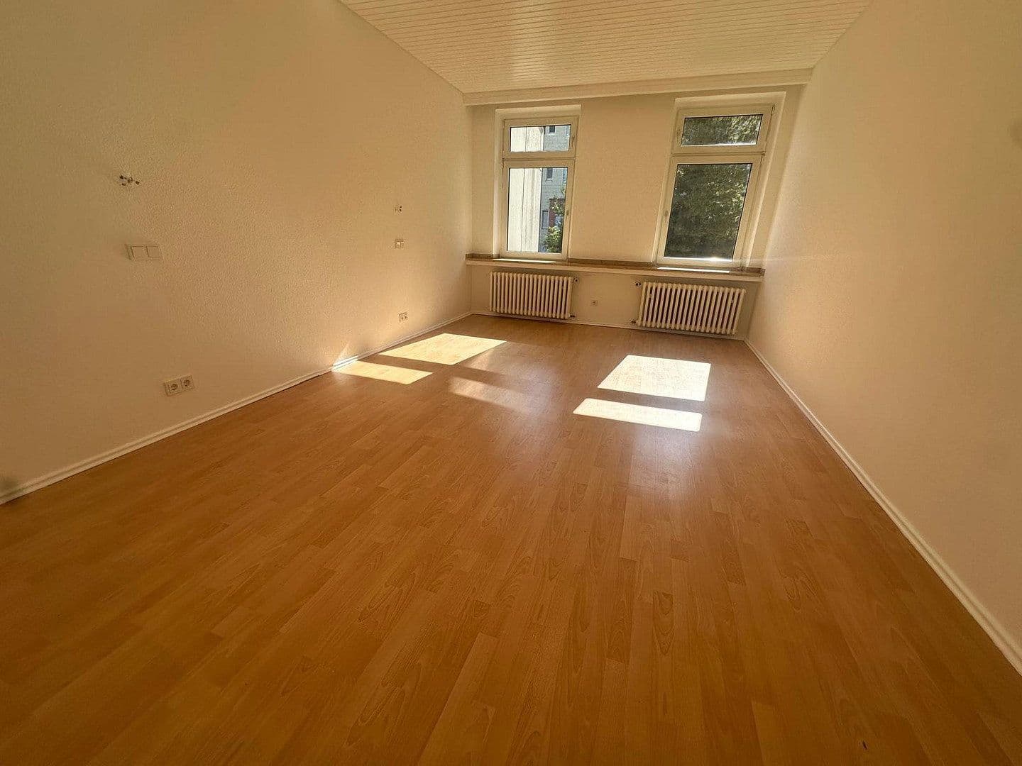 Pronájem bytu 3+1 86 m², Wuppertal, Severní Porýní-Vestfálsko Pronájem bytu 3+1 86 m², Wuppertal, Severní Porýní-Vestfálsko