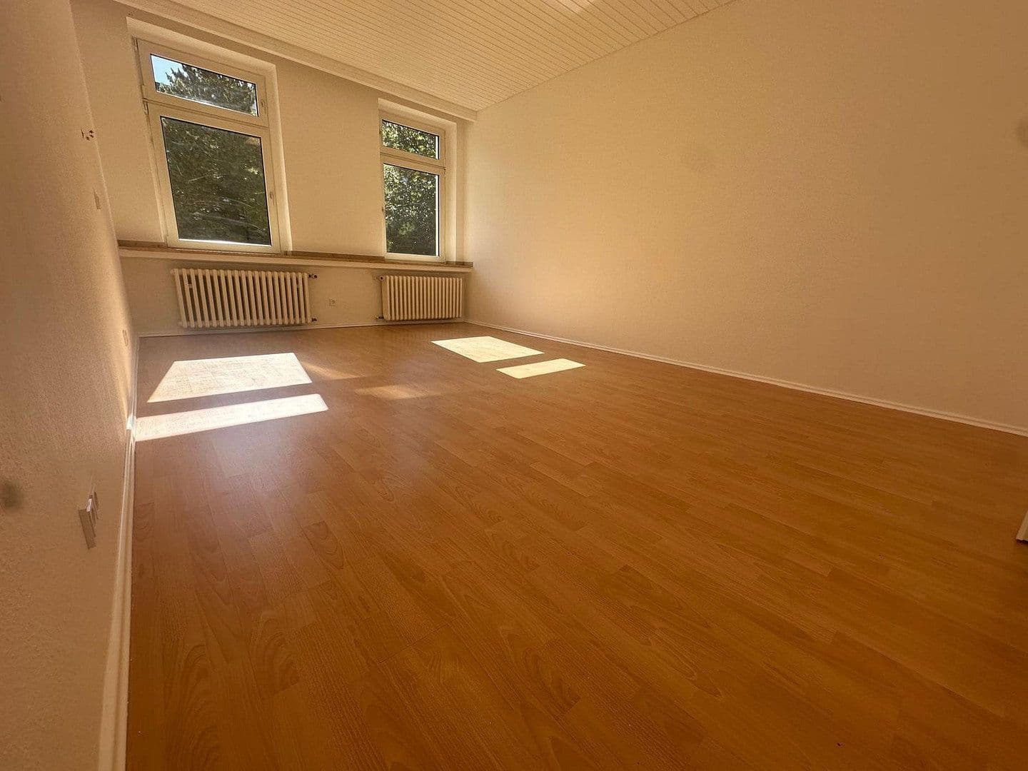 Pronájem bytu 3+1 86 m², Wuppertal, Severní Porýní-Vestfálsko Pronájem bytu 3+1 86 m², Wuppertal, Severní Porýní-Vestfálsko