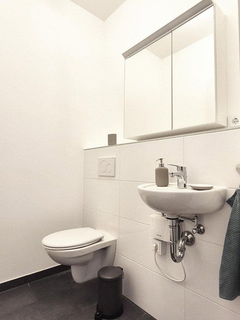 Pronájem bytu 3+1 107 m², Borsteler Chaussee 177, Hamburg, Hamburg Pronájem bytu 3+1 107 m², Borsteler Chaussee 177, Hamburg, Hamburg