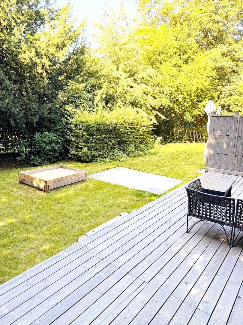 Pronájem bytu 3+1 107 m², Borsteler Chaussee 177, Hamburg, Hamburg Pronájem bytu 3+1 107 m², Borsteler Chaussee 177, Hamburg, Hamburg