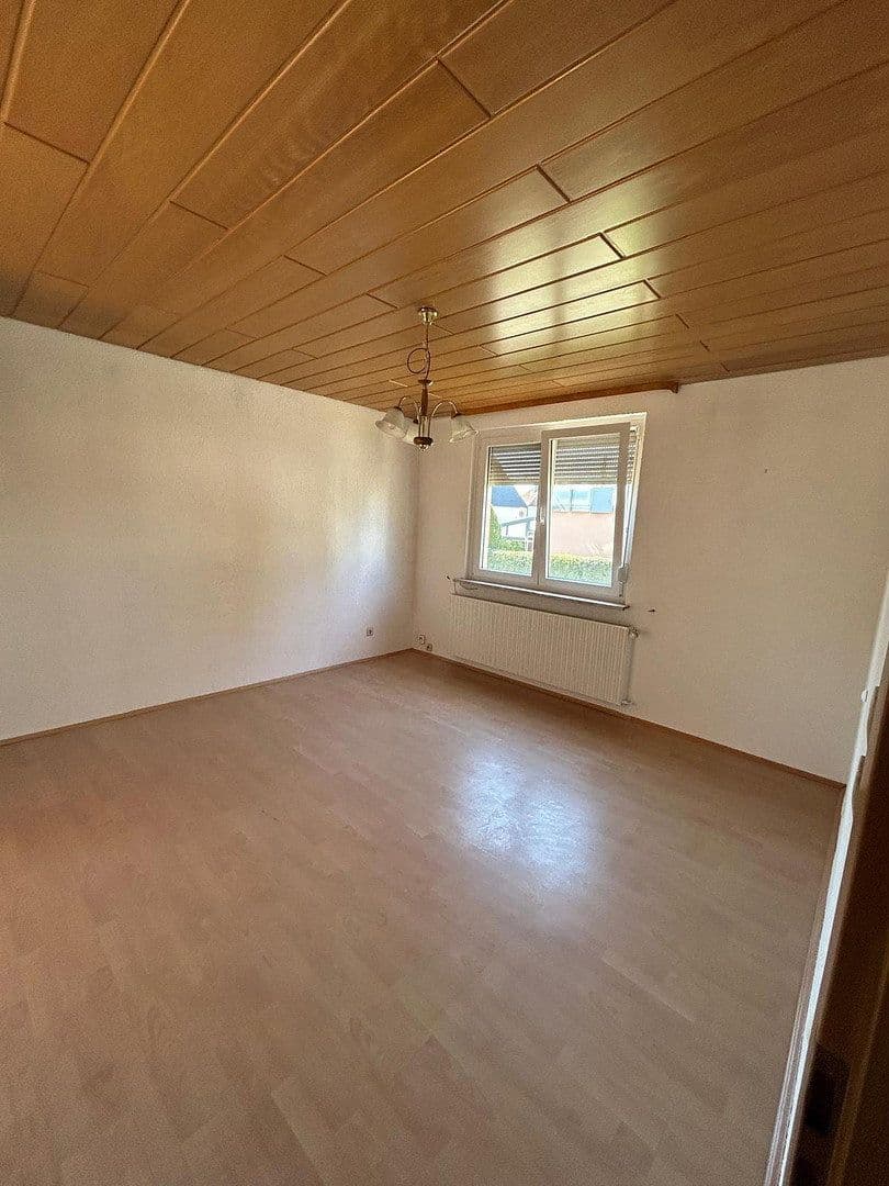 Pronájem domu 102 m², pozemek 322 m², Bad Friedrichshall, Bádensko-Württembersko Pronájem domu 102 m², pozemek 322 m², Bad Friedrichshall, Bádensko-Württembersko