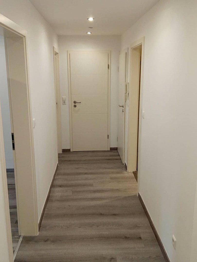 Pronájem bytu 4+1 97 m², Kastanienallee 2, Offenburg, Bádensko-Württembersko Pronájem bytu 4+1 97 m², Kastanienallee 2, Offenburg, Bádensko-Württembersko