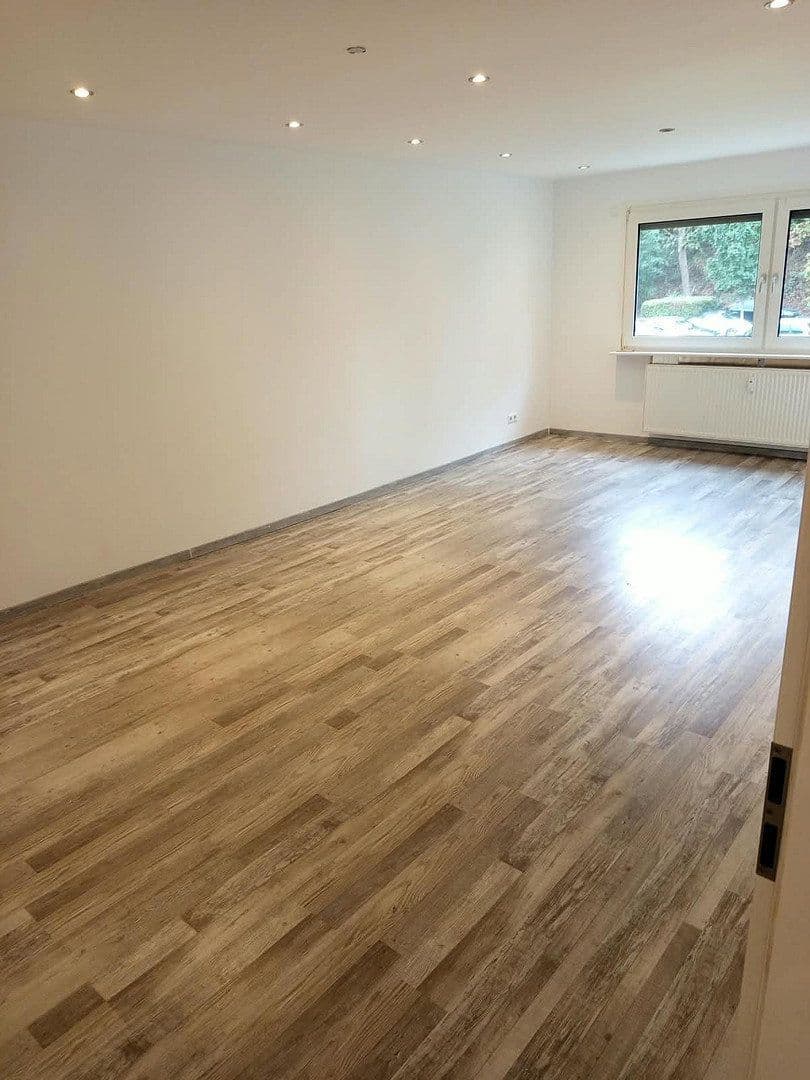 Pronájem bytu 4+1 97 m², Kastanienallee 2, Offenburg, Bádensko-Württembersko Pronájem bytu 4+1 97 m², Kastanienallee 2, Offenburg, Bádensko-Württembersko