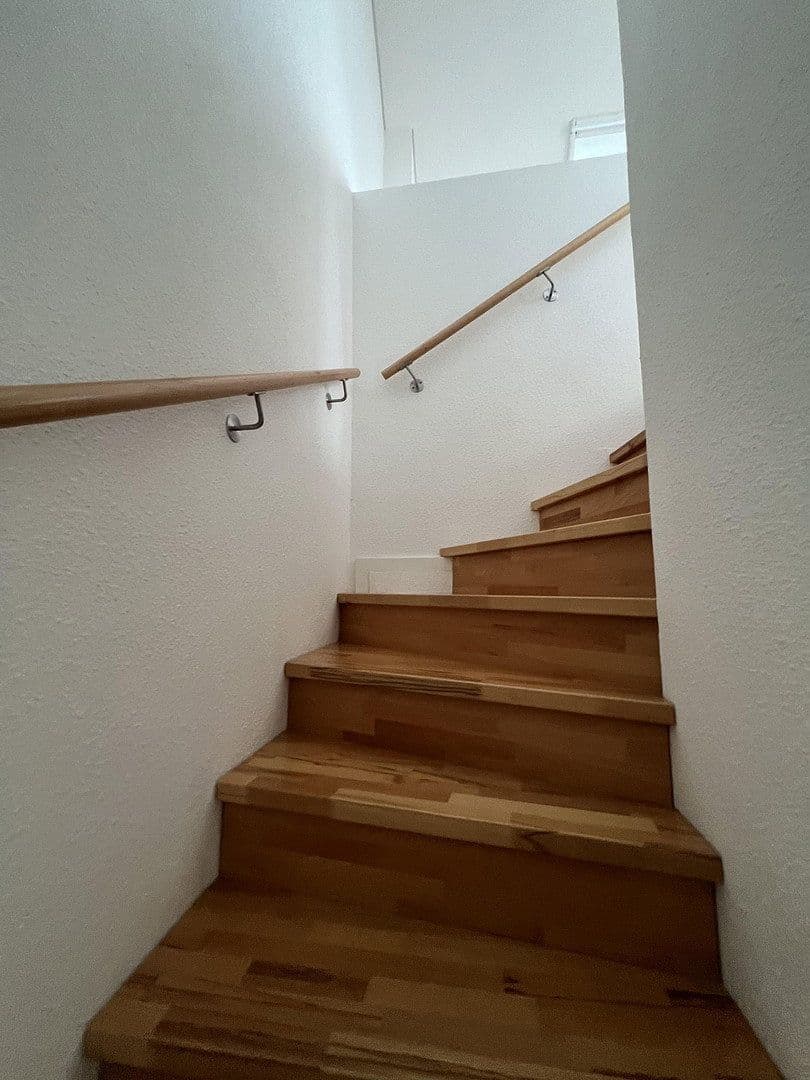 Pronájem bytu 5+1 102 m², Moltkestraße 69/1, Heilbronn, Bádensko-Württembersko Pronájem bytu 5+1 102 m², Moltkestraße 69/1, Heilbronn, Bádensko-Württembersko