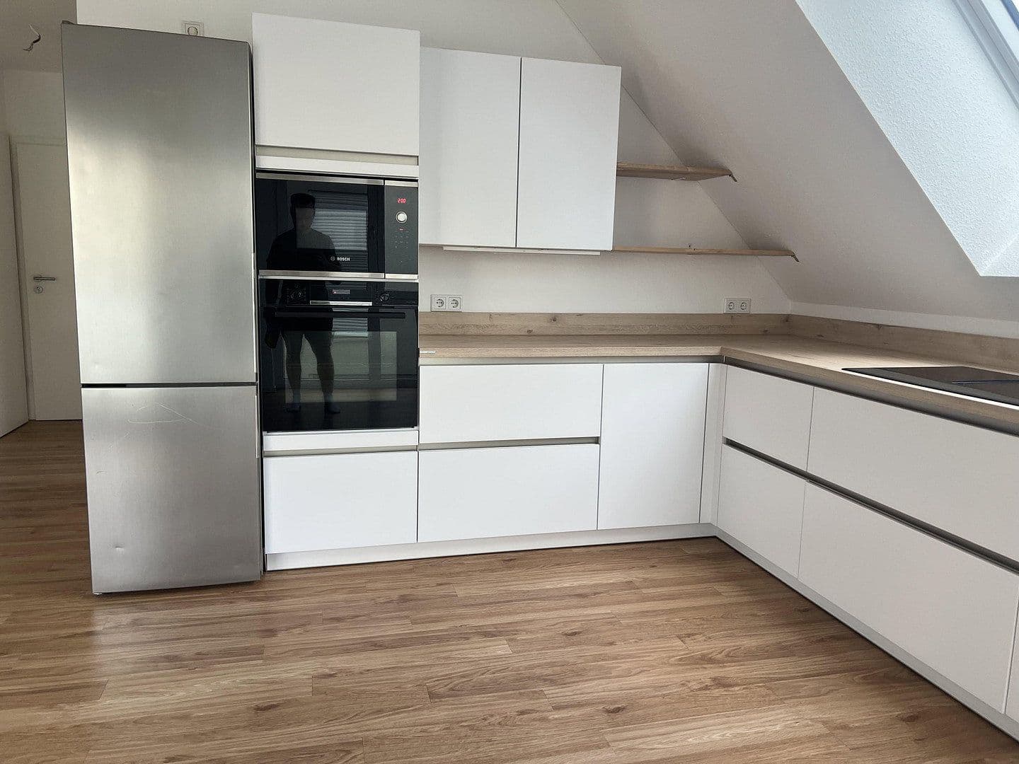 Pronájem bytu 5+1 102 m², Moltkestraße 69/1, Heilbronn, Bádensko-Württembersko Pronájem bytu 5+1 102 m², Moltkestraße 69/1, Heilbronn, Bádensko-Württembersko