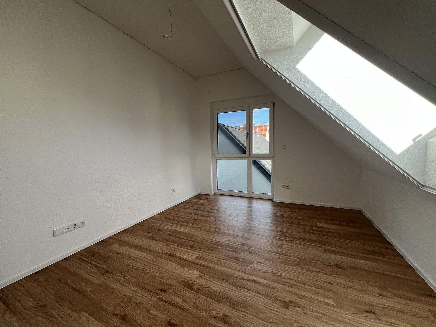 Pronájem bytu 5+1 102 m², Moltkestraße 69/1, Heilbronn, Bádensko-Württembersko Pronájem bytu 5+1 102 m², Moltkestraße 69/1, Heilbronn, Bádensko-Württembersko