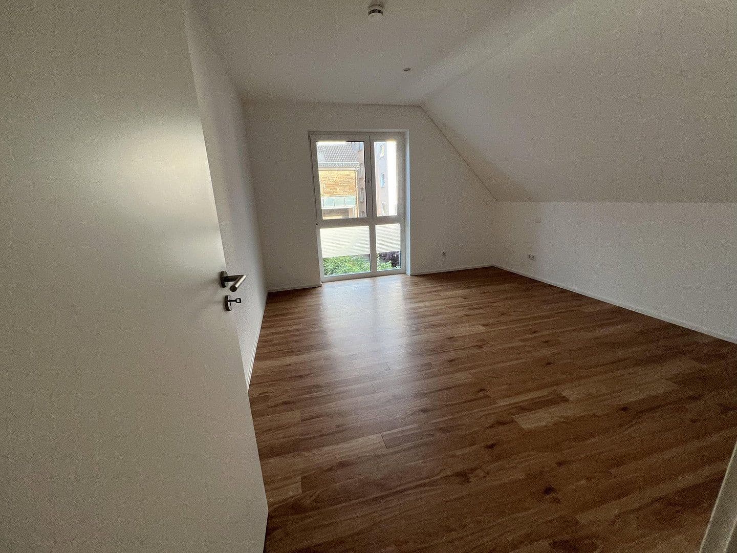 Pronájem bytu 5+1 102 m², Moltkestraße 69/1, Heilbronn, Bádensko-Württembersko Pronájem bytu 5+1 102 m², Moltkestraße 69/1, Heilbronn, Bádensko-Württembersko